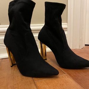FASHION NOVA HEEL BOOTIES